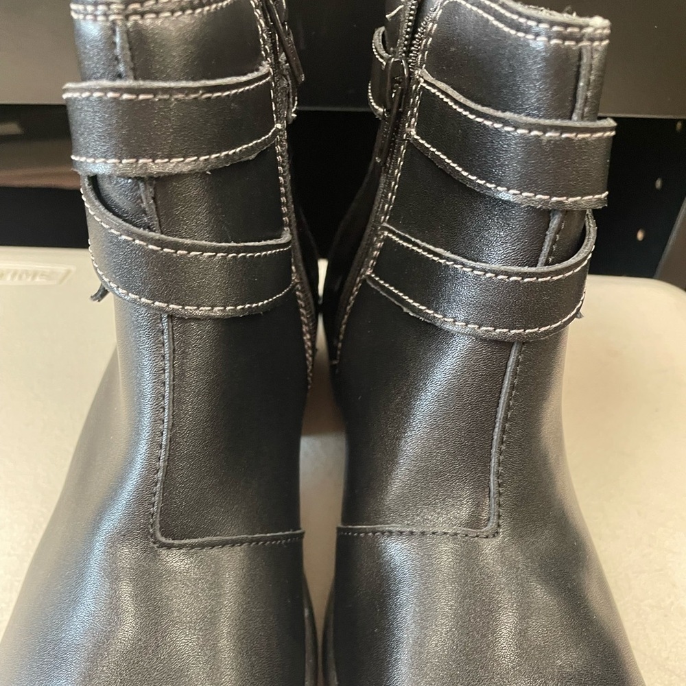 Clarks Black Leather Ankle Booties